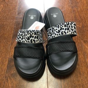 New Apana White Leopard Sandals New Yorker Black